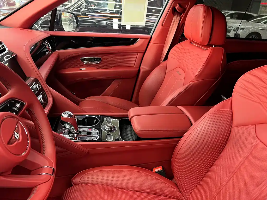 Bentley Bentayga 2025 4.0T V8 Extended Wheelbase Artistic Edition 2026 - thumbnail 7