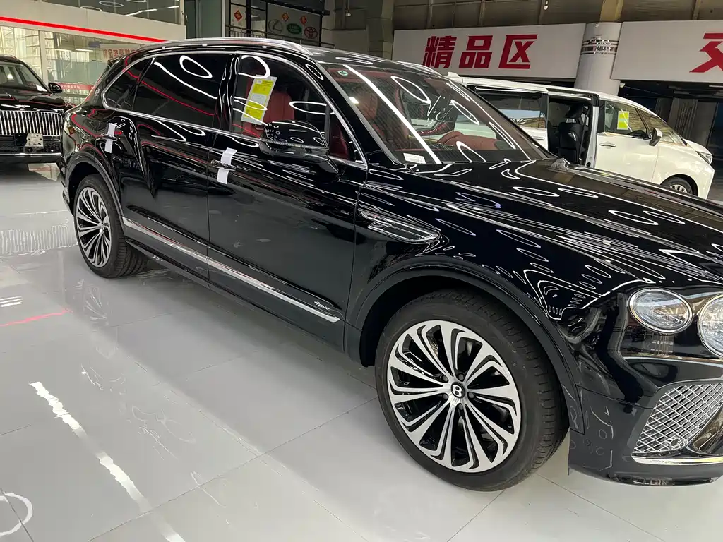 Bentley Bentayga 2025 4.0T V8 Extended Wheelbase Artistic Edition 2026 - thumbnail 20