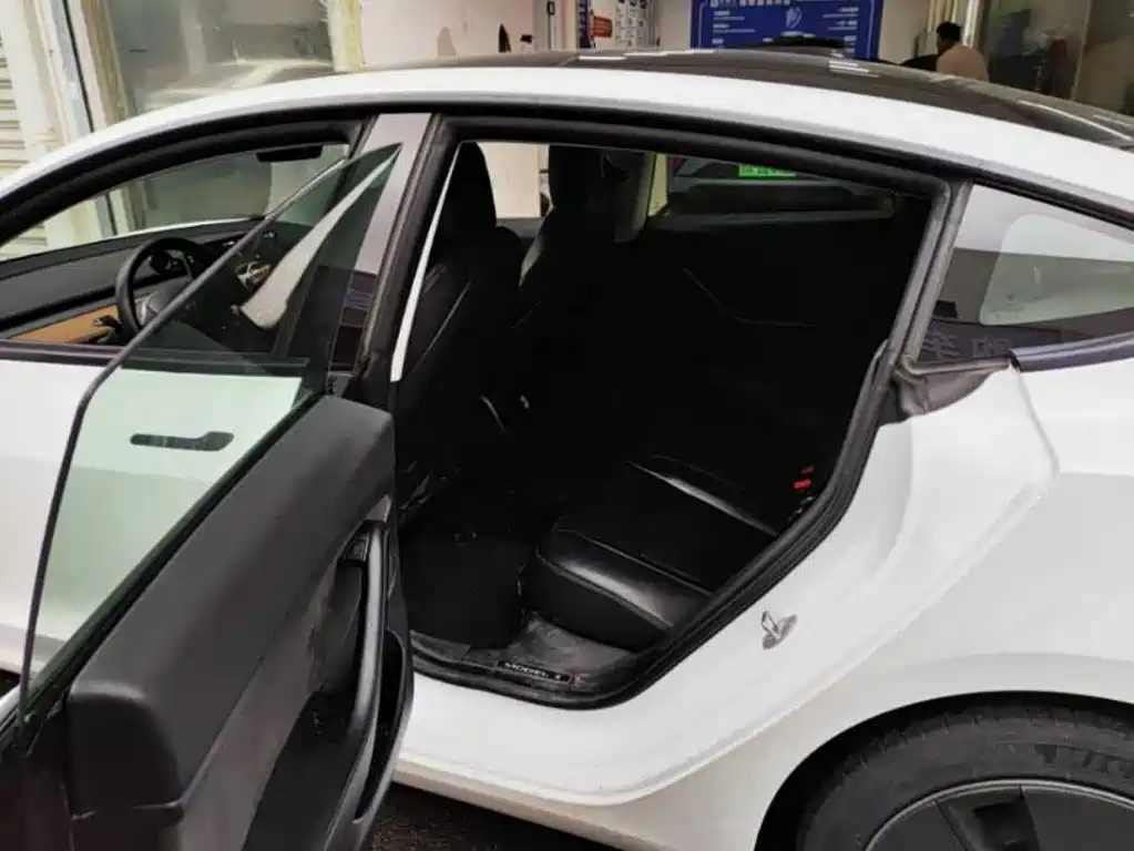 Tesla Model 3 Rear-Wheel Drive 2022 2022 - thumbnail 3