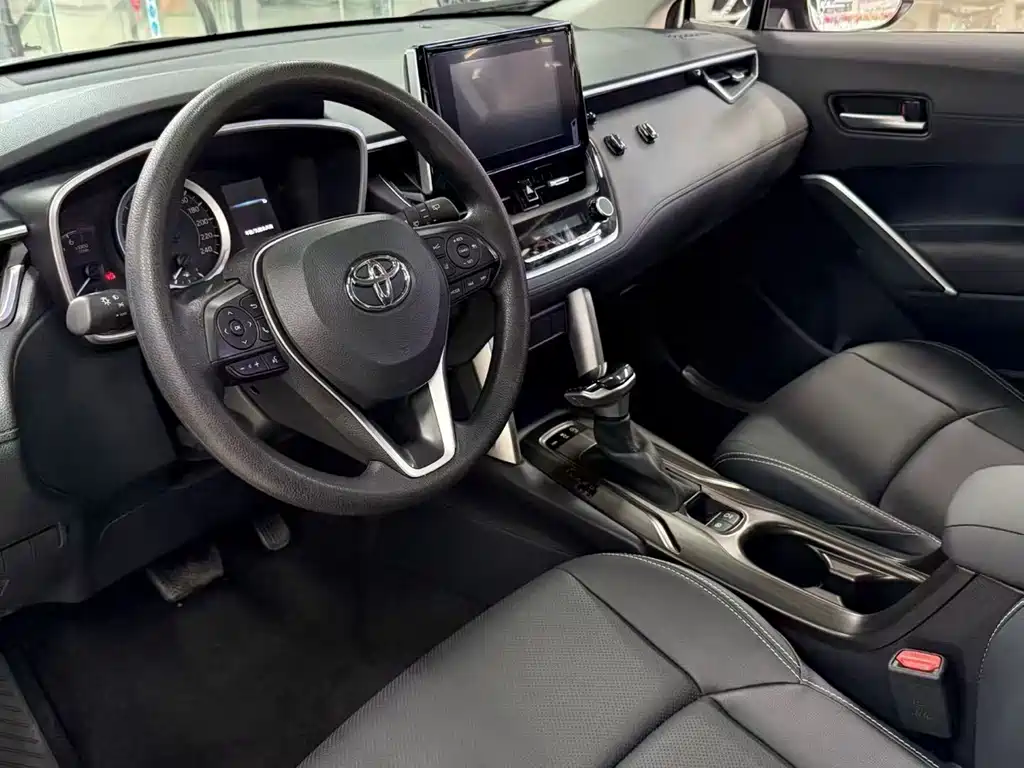 Toyota Toyota Corolla Cross 2022 2.0L CVT Luxury Edition 2022 - thumbnail 4