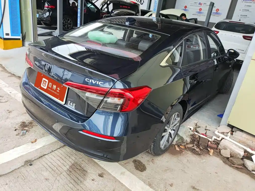 Honda Honda Civic 2022 180TURBO CVT Sport Edition 2023 - thumbnail 2