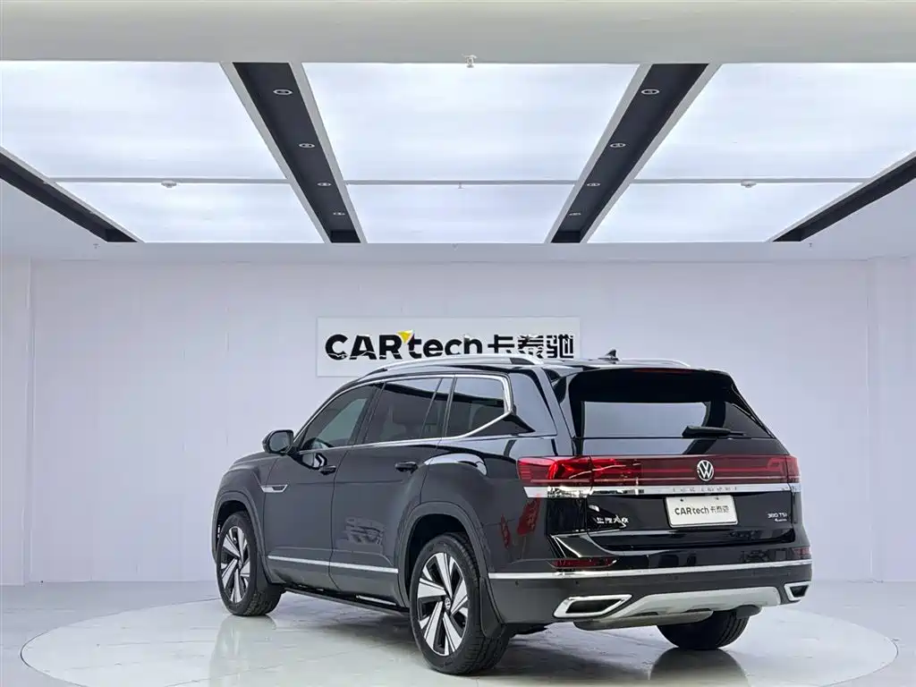 Volkswagen Teramont 2023 Facelift 380TSI AWD Premium Luxury Edition 2024 - thumbnail 3