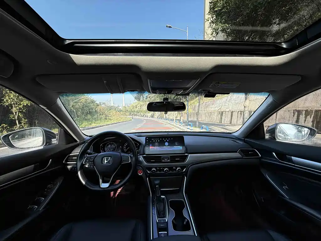 Honda Honda Accord 2022 260TURBO Luxury Edition 2022 - thumbnail 8