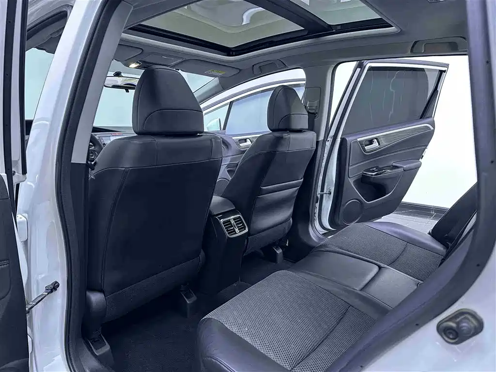Honda Honda Jade 2017 210TURBO CVT Fashion Edition 5-seater 2017 - thumbnail 10