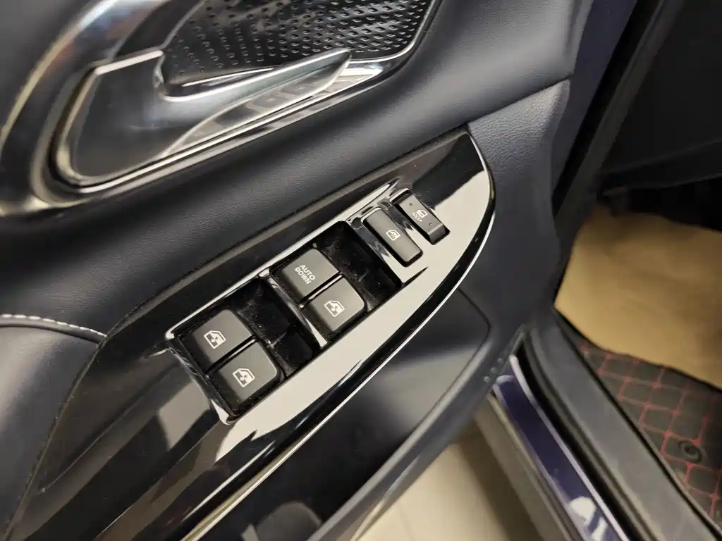 Changan Oushang Changan Oushang X7 2021 1.5T Manual Luxury Edition 2021 - thumbnail 9
