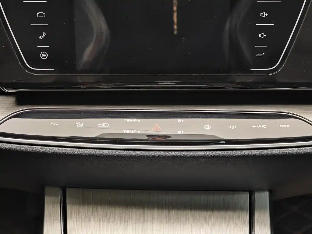 Changan Oushang Changan Oushang X7 2021 1.5T Manual Luxury Edition 2021 - thumbnail 16