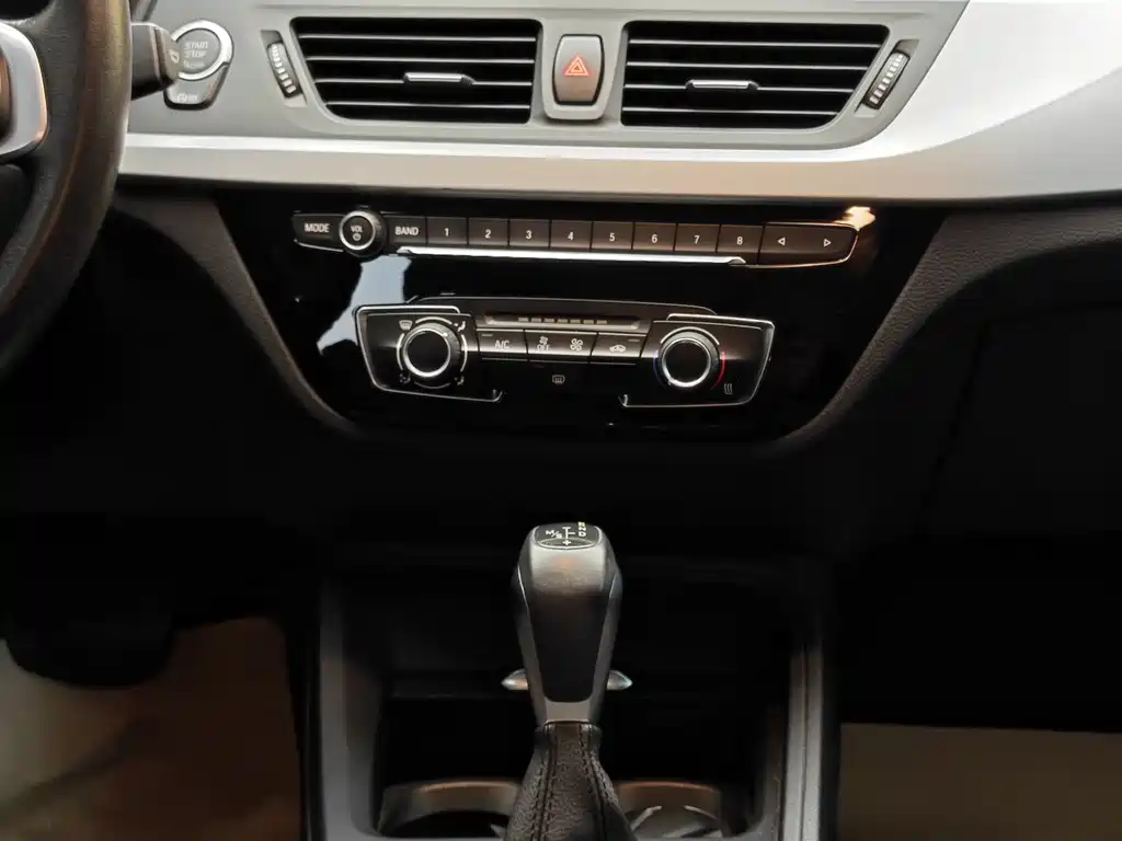 BMW BMW 1 Series 2018 118i Fashion Edition 2018 - thumbnail 19