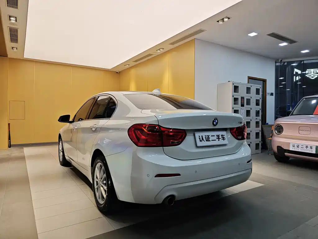 BMW BMW 1 Series 2018 118i Fashion Edition 2018 - thumbnail 25