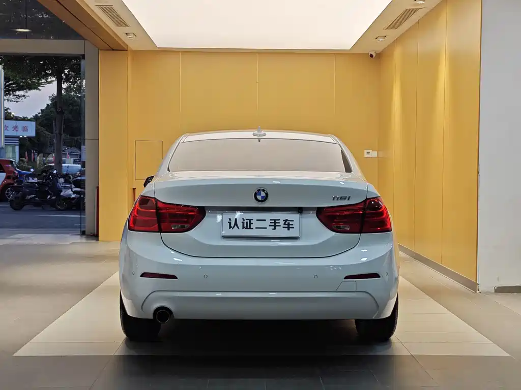 BMW BMW 1 Series 2018 118i Fashion Edition 2018 - thumbnail 28