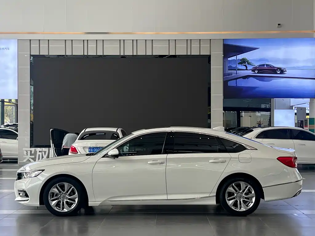 Honda Honda Accord 2018 260TURBO Elite Edition China VI 2020 - thumbnail 17
