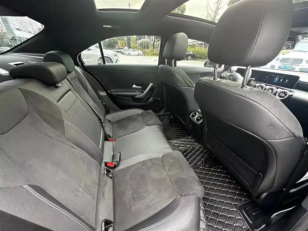 Mercedes-Benz Mercedes-Benz A-Class 2020 Facelift A 200 L Sport Sedan Fashion Edition 2020 - thumbnail 16