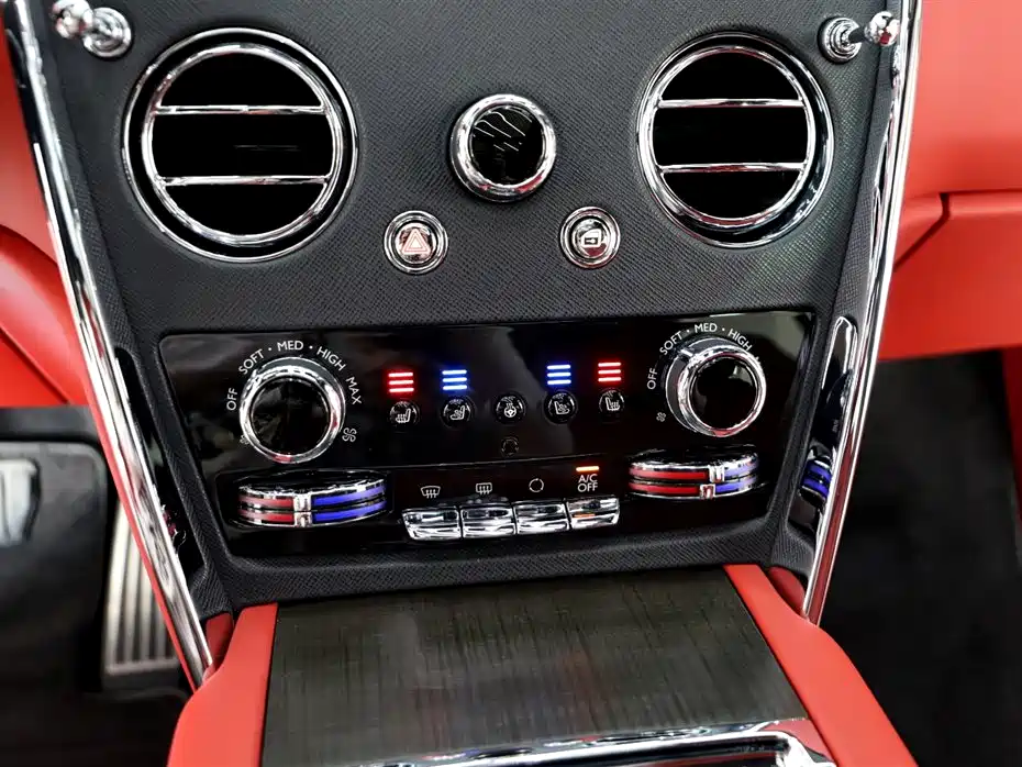 Rolls-Royce Rolls-Royce Cullinan 2018 Four-Seat Version 2019 - thumbnail 14