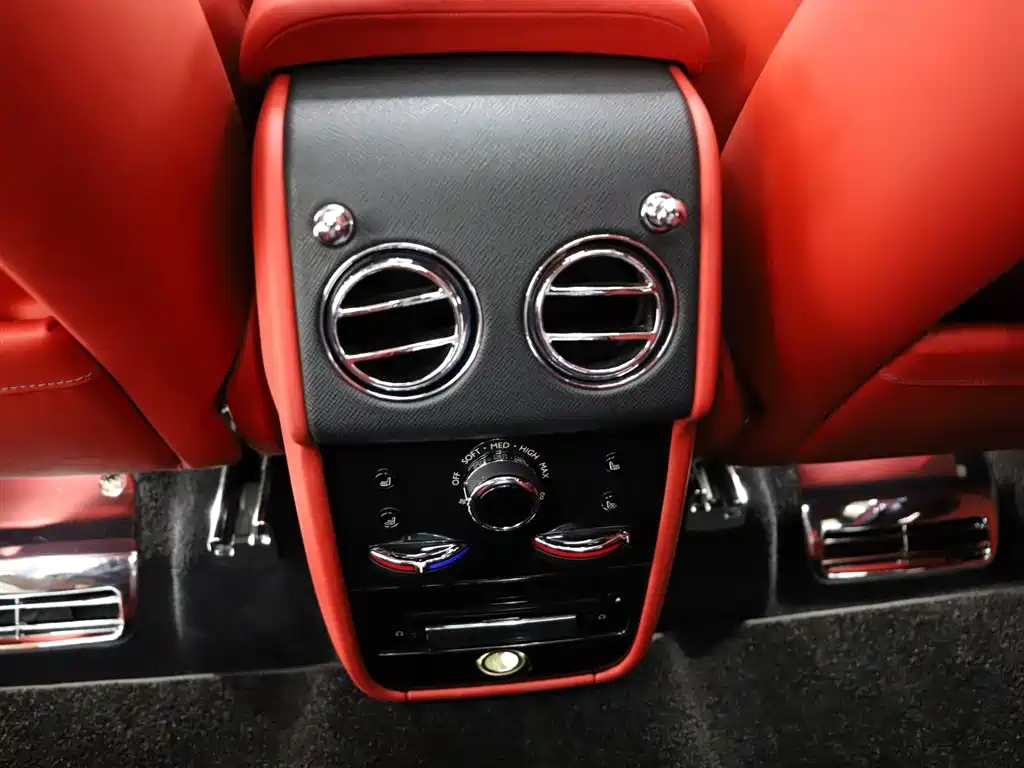 Rolls-Royce Rolls-Royce Cullinan 2018 Four-Seat Version 2019 - thumbnail 19