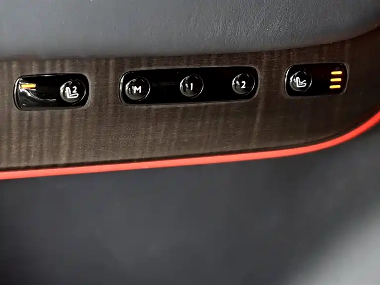 Rolls-Royce Rolls-Royce Cullinan 2018 Four-Seat Version 2019 - thumbnail 23