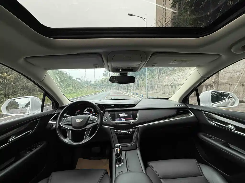 Cadillac Cadillac XT5 2016 25T Luxury 2017 - thumbnail 9