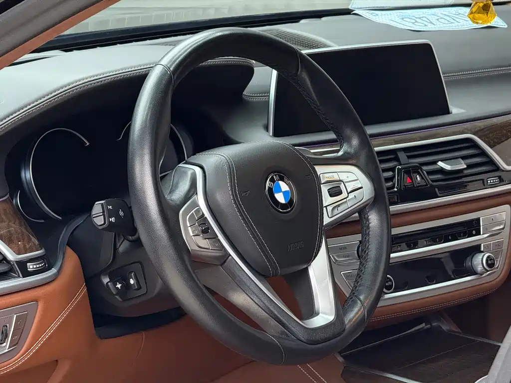 BMW BMW 7 Series 2018 740Li xDrive M Sport Package 2018 - thumbnail 6