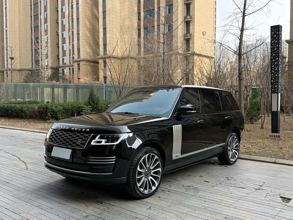 Land Rover Range Rover 2022 3.0 L6 400PS Autobiography Long Wheelbase 2022 - thumbnail 2