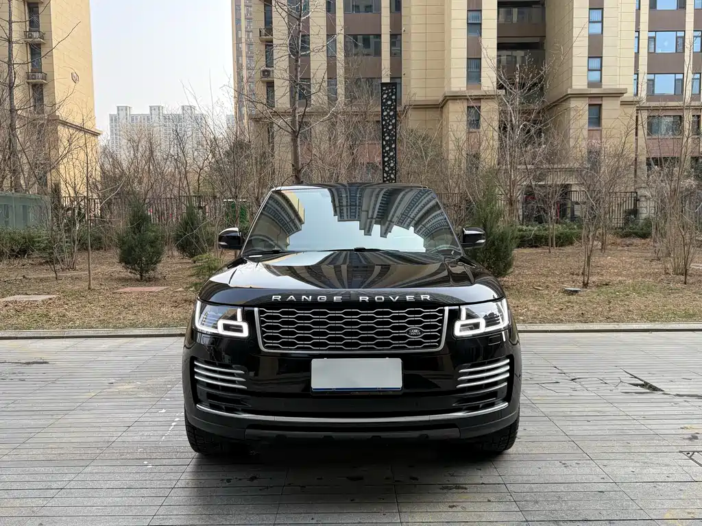 Land Rover Range Rover 2022 3.0 L6 400PS Autobiography Long Wheelbase 2022 - thumbnail 3