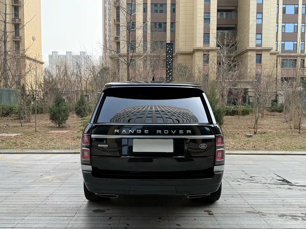 Land Rover Range Rover 2022 3.0 L6 400PS Autobiography Long Wheelbase 2022 - thumbnail 6