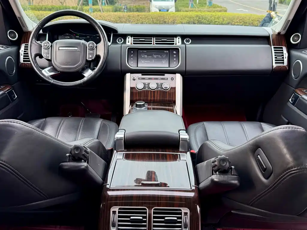 Land Rover Range Rover 2016 3.0 SC V6 Vogue Long Wheelbase 2016 - thumbnail 12
