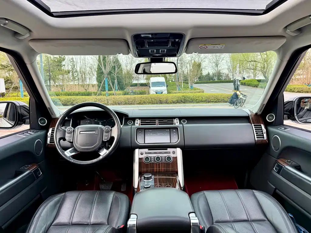 Land Rover Range Rover 2016 3.0 SC V6 Vogue Long Wheelbase 2016 - thumbnail 13