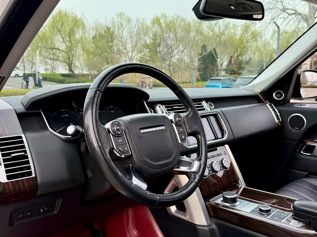 Land Rover Range Rover 2016 3.0 SC V6 Vogue Long Wheelbase 2016 - thumbnail 20