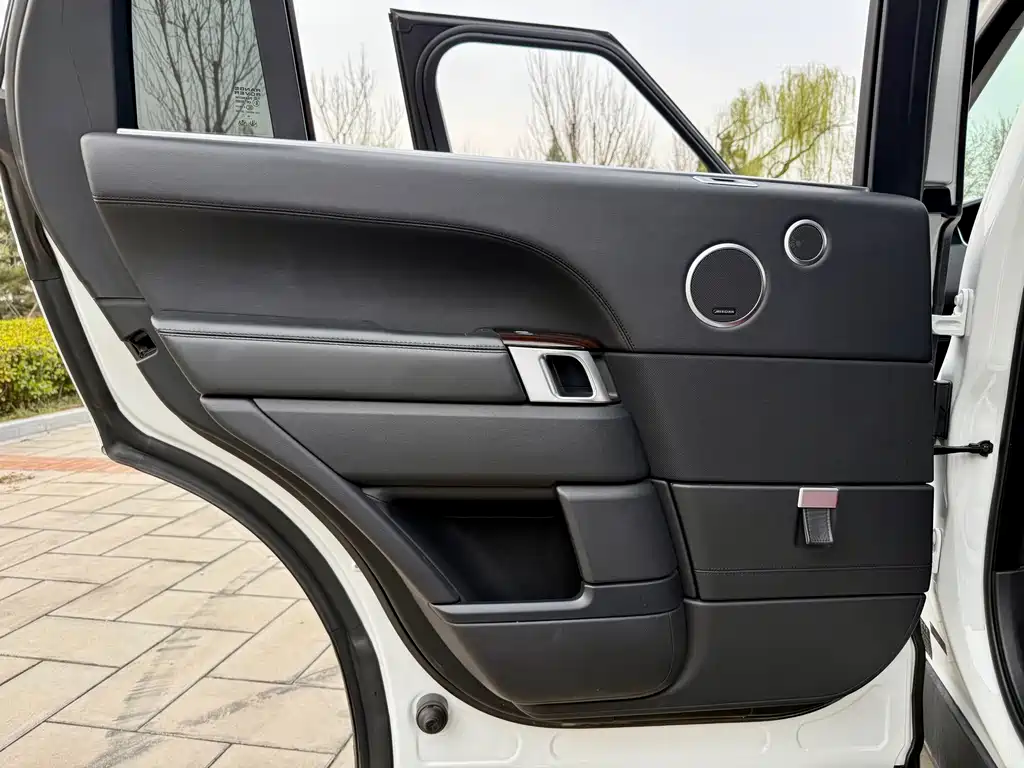 Land Rover Range Rover 2016 3.0 SC V6 Vogue Long Wheelbase 2016 - thumbnail 21