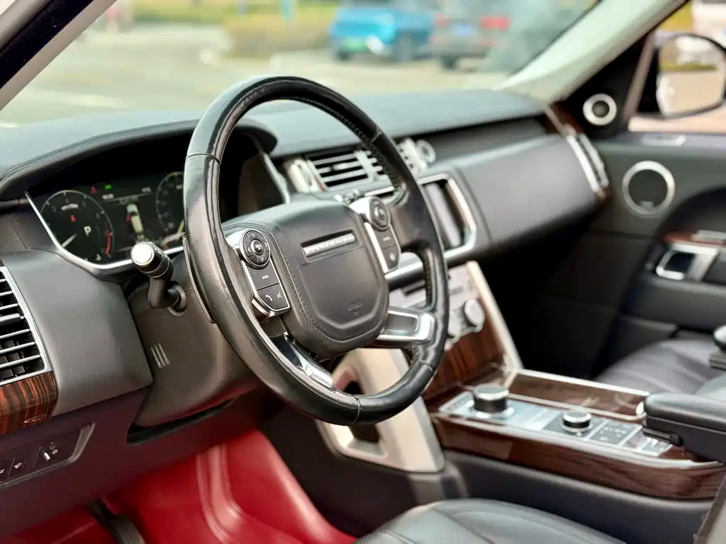 Land Rover Range Rover 2016 3.0 SC V6 Vogue Long Wheelbase 2016 - thumbnail 24