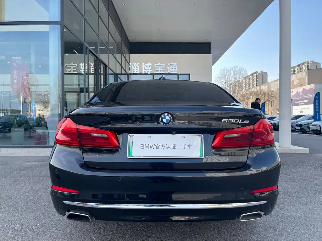 BMW BMW 5 Series Hybrid 2019 Model 530Le Luxury Package 2019 - thumbnail 13