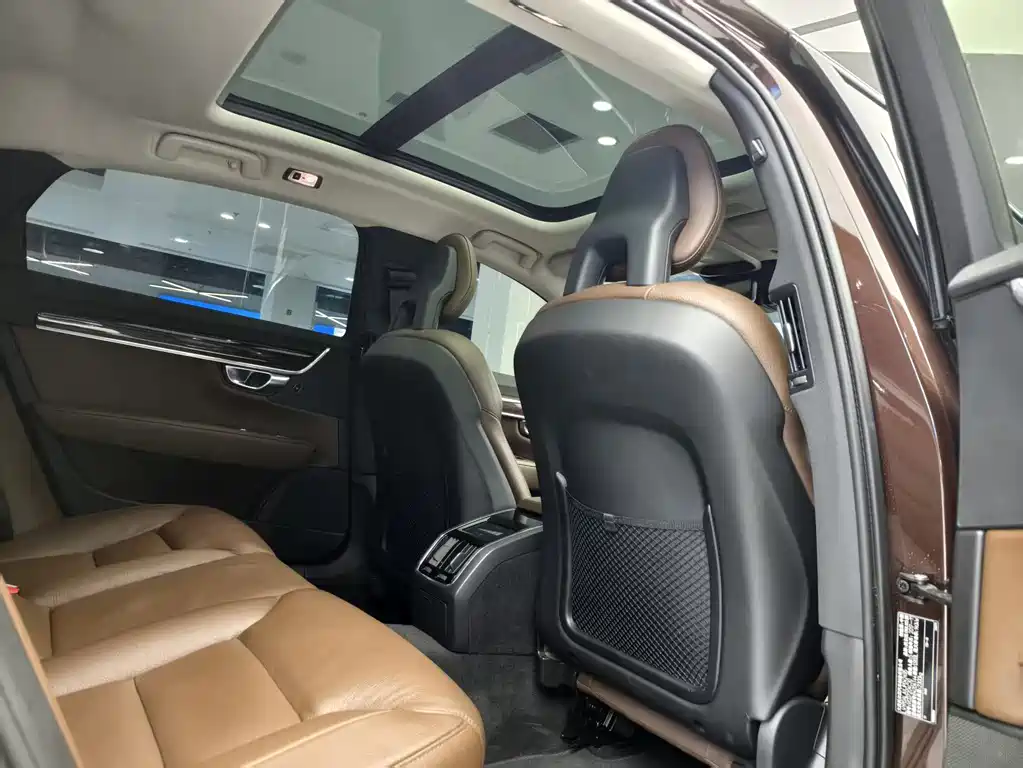 Volvo Volvo S90 2018 T4 IntelliLink Edition 2018 - thumbnail 10