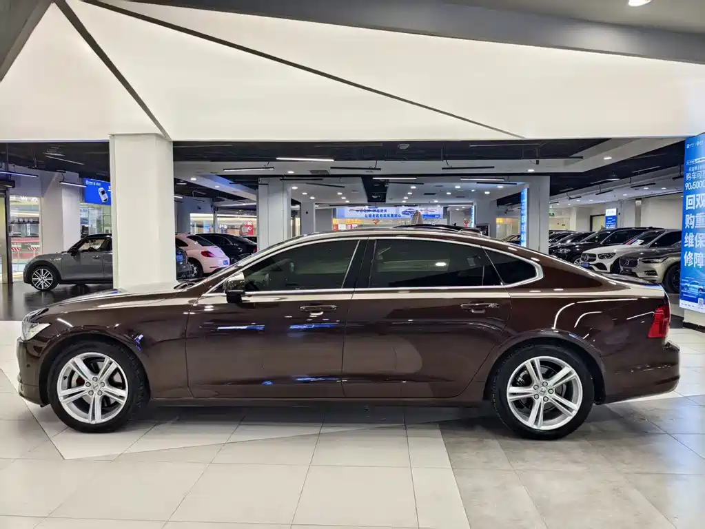 Volvo Volvo S90 2018 T4 IntelliLink Edition 2018 - thumbnail 19