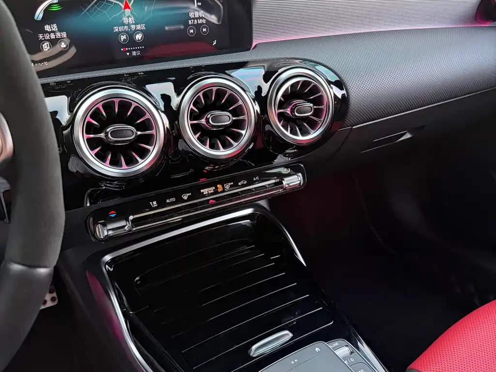 Mercedes-Benz Mercedes-Benz A-Class AMG A 45 4MATIC+ 2021 - thumbnail 15