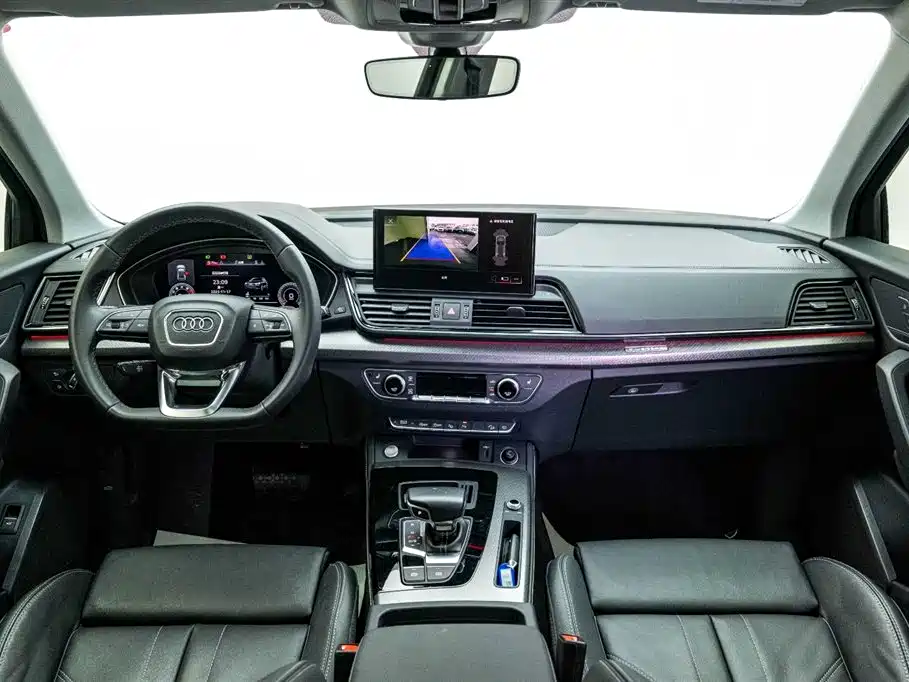 Audi Audi Q5L 2021 40 TFSI Luxury Dynamic Model 2021 - thumbnail 3