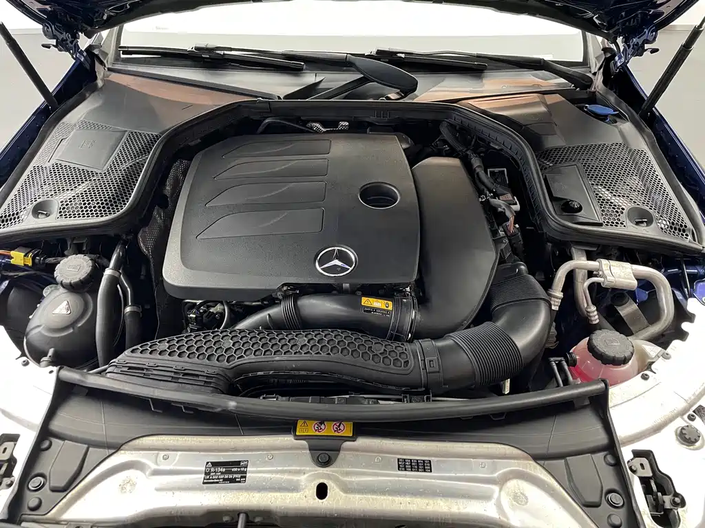 Mercedes-Benz Mercedes-Benz C-Class 2021 C 260 L Sport Star Brilliant Collection Edition 2021 - thumbnail 4