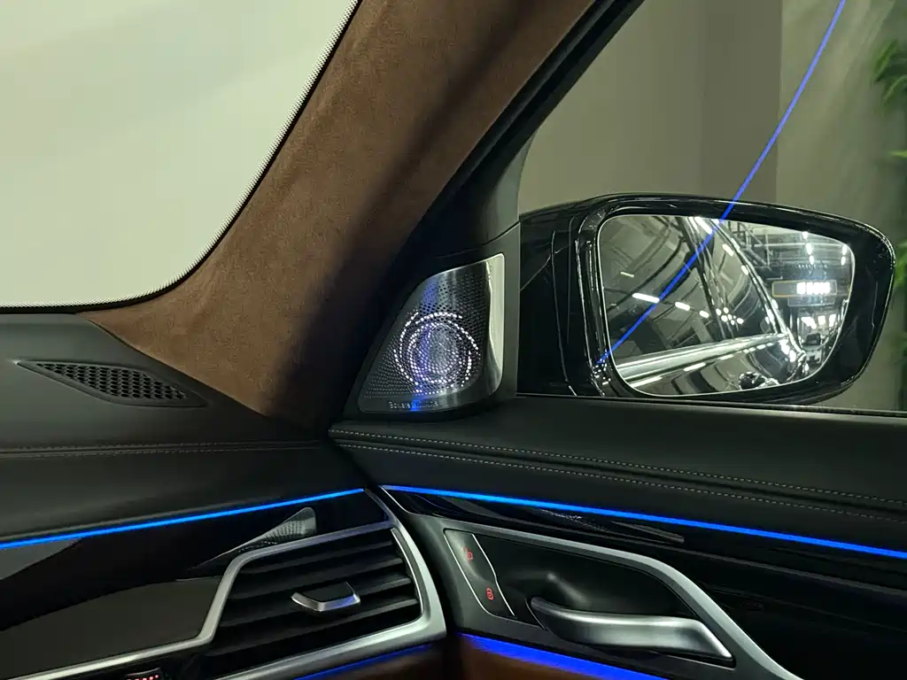 BMW BMW 7 Series 2018 740Li xDrive M Sport Package 2019 - thumbnail 16