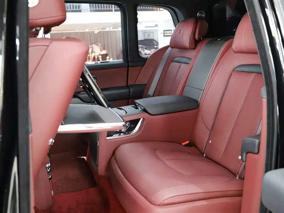 Rolls-Royce Rolls-Royce Cullinan 2018 Four-Seat Version 2022 - thumbnail 8