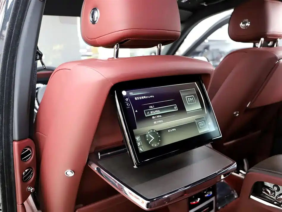 Rolls-Royce Rolls-Royce Cullinan 2018 Four-Seat Version 2022 - thumbnail 12