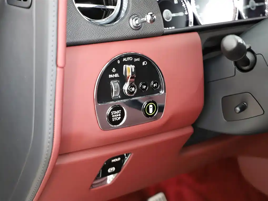 Rolls-Royce Rolls-Royce Cullinan 2018 Four-Seat Version 2022 - thumbnail 18