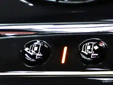 Rolls-Royce Rolls-Royce Cullinan 2018 Four-Seat Version 2022 - thumbnail 25