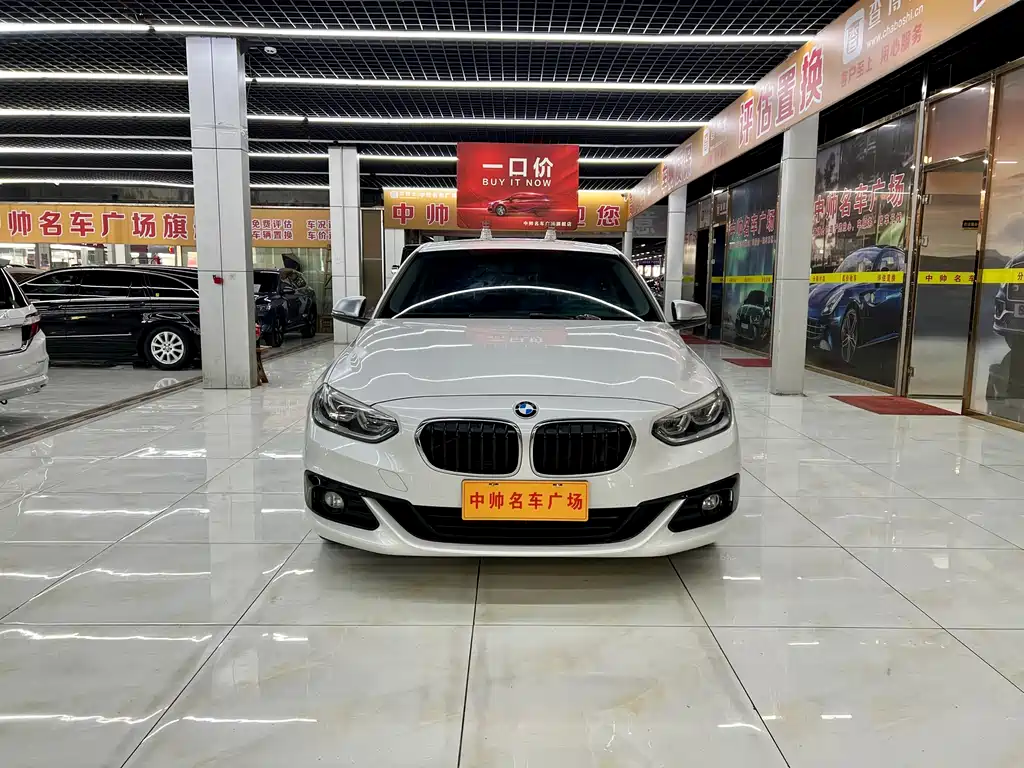 BMW BMW 1 Series 2017 118i Design Package 2017 - thumbnail 2
