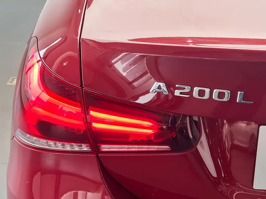 Mercedes-Benz Mercedes-Benz A-Class 2020 A 200 L Sport Sedan 2020 - thumbnail 7