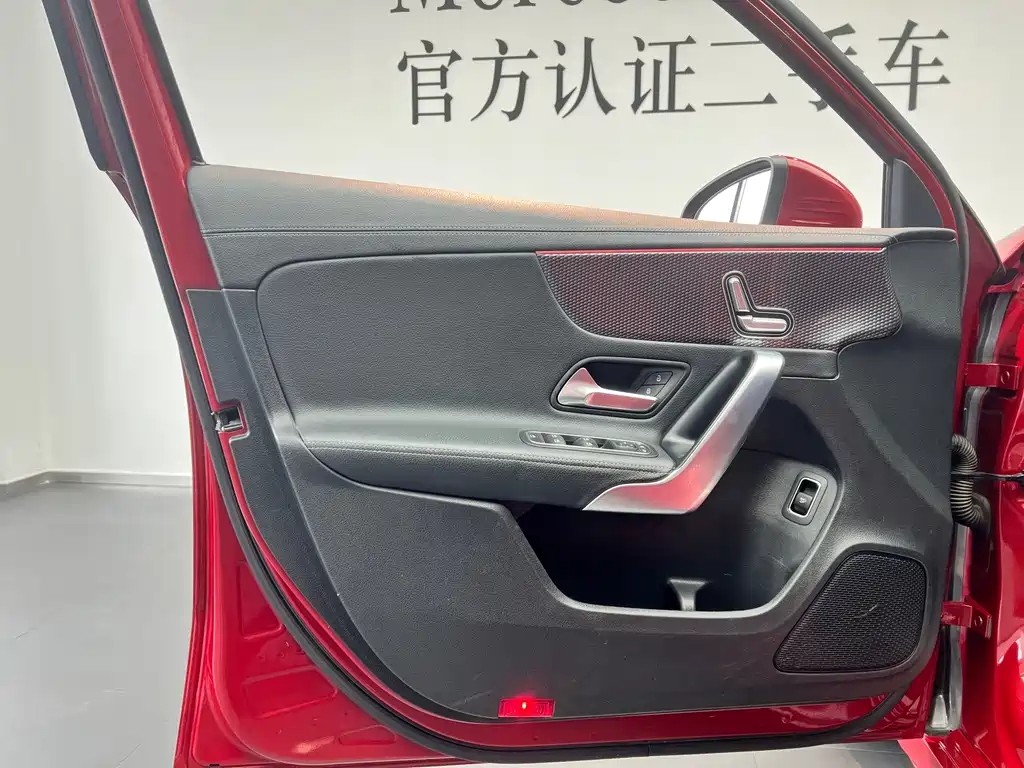 Mercedes-Benz Mercedes-Benz A-Class 2020 A 200 L Sport Sedan 2020 - thumbnail 13