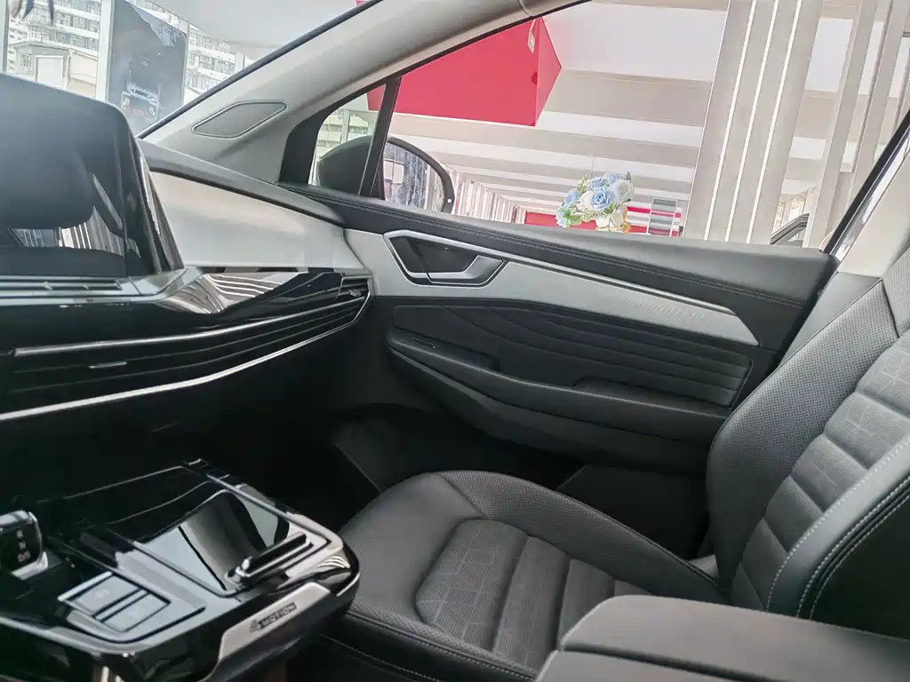 Volkswagen Teramont 2024 380TSI 4Motion Luxury Plus 6-Seat 2024 - thumbnail 11