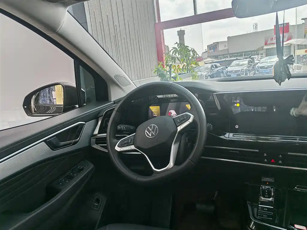 Volkswagen Teramont 2024 380TSI 4Motion Luxury Plus 6-Seat 2024 - thumbnail 16