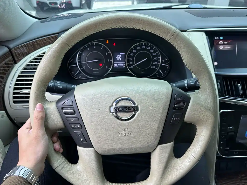 Nissan Nissan Patrol Y62 2018 4.0L Middle East Version 2020 - thumbnail 10