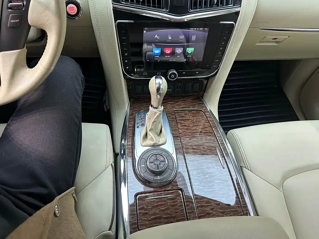 Nissan Nissan Patrol Y62 2018 4.0L Middle East Version 2020 - thumbnail 13