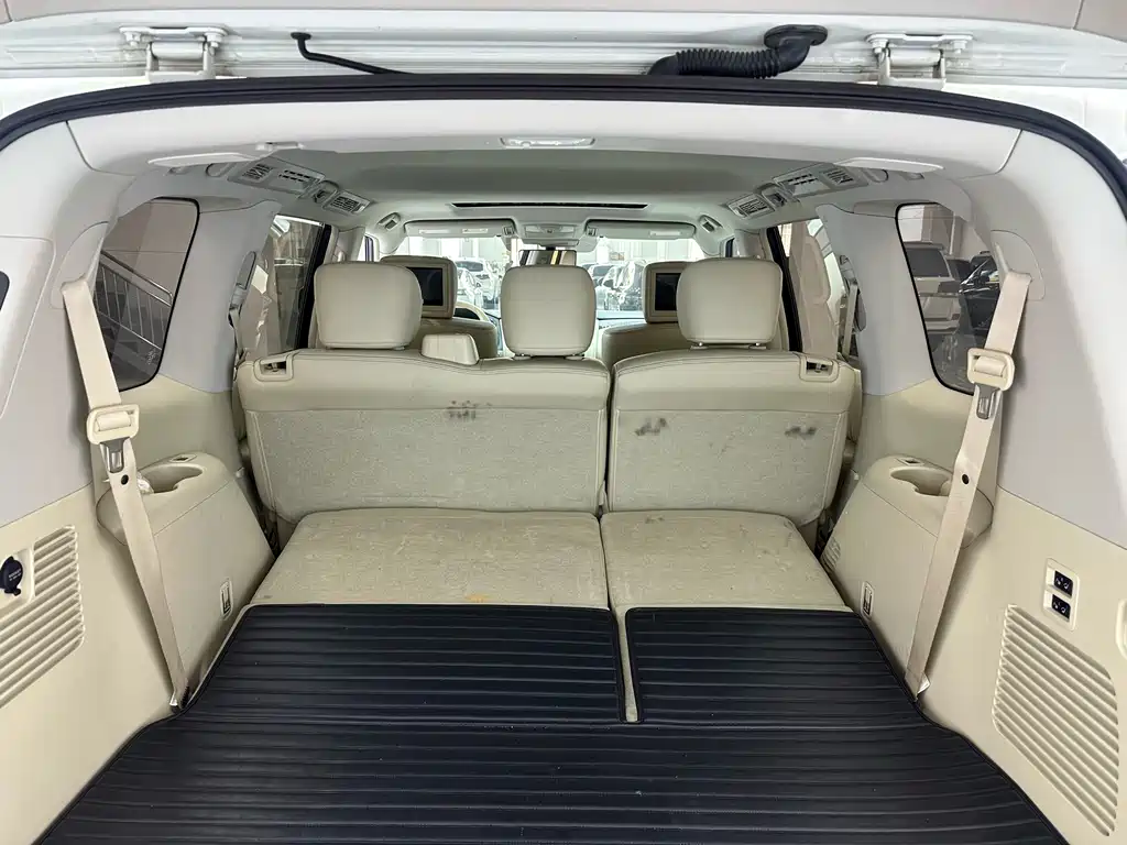 Nissan Nissan Patrol Y62 2018 4.0L Middle East Version 2020 - thumbnail 20
