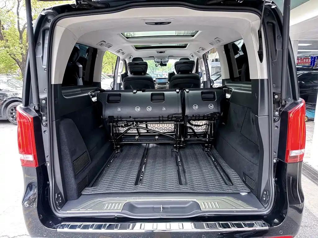 Mercedes-Benz Mercedes-Benz V-Class 2021 V 260 L Long Wheelbase Luxury Edition 2022 - thumbnail 11