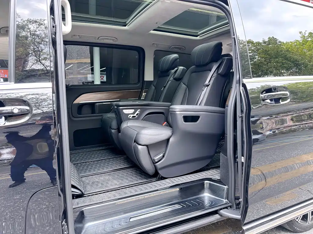 Mercedes-Benz Mercedes-Benz V-Class 2021 V 260 L Long Wheelbase Luxury Edition 2022 - thumbnail 14