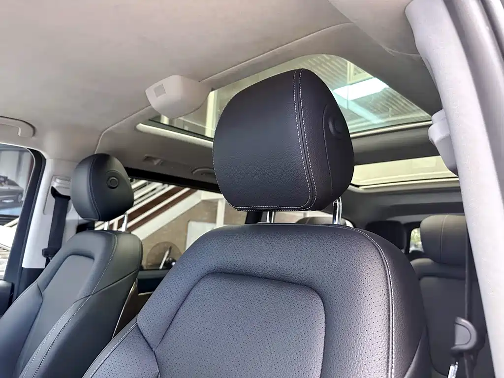 Mercedes-Benz Mercedes-Benz V-Class 2021 V 260 L Long Wheelbase Luxury Edition 2022 - thumbnail 16